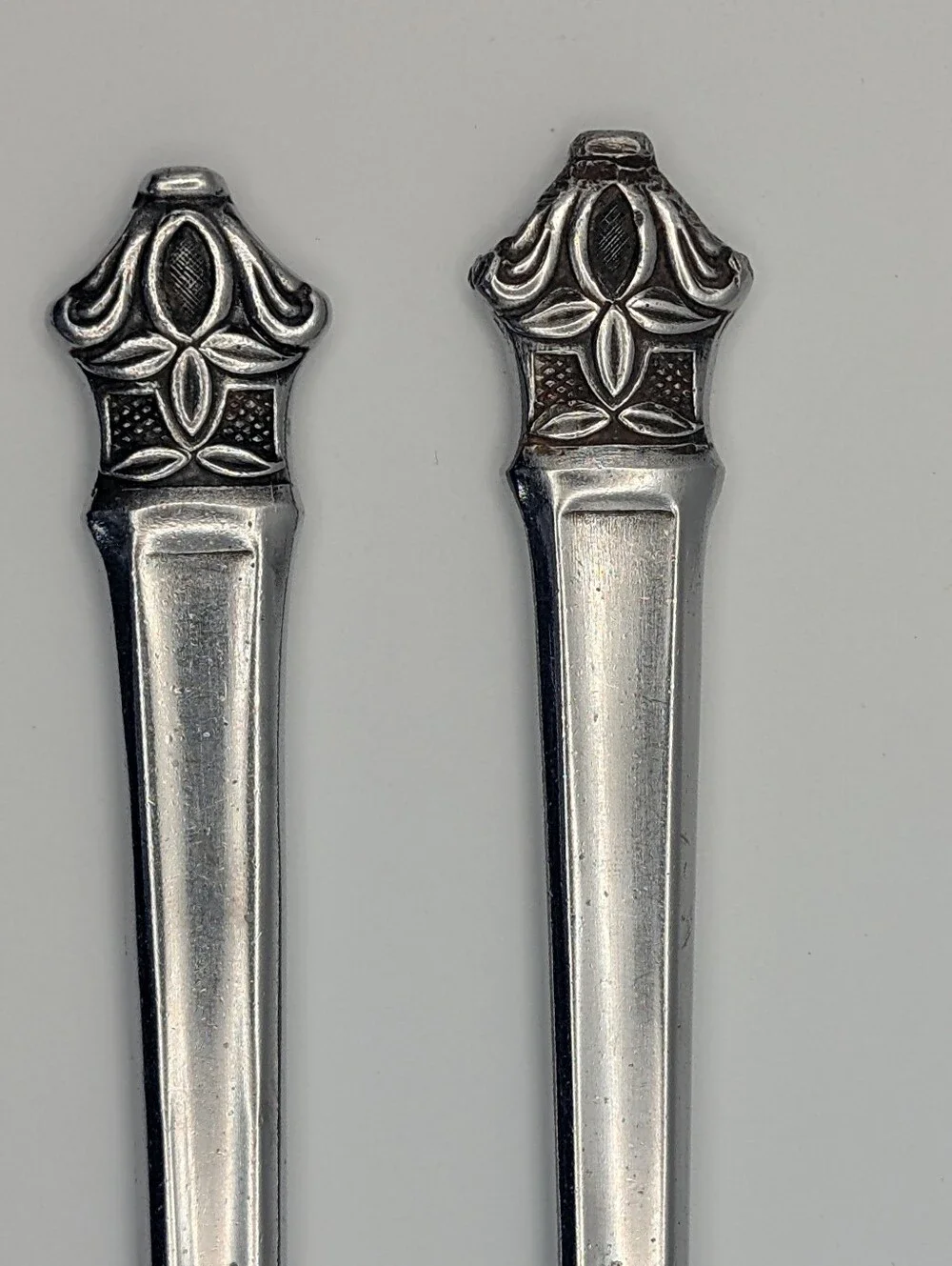 Ekco Eterna Padua Custom Stainless Japan Dinner Knives Set of 2 |  1 of 2 | MCM